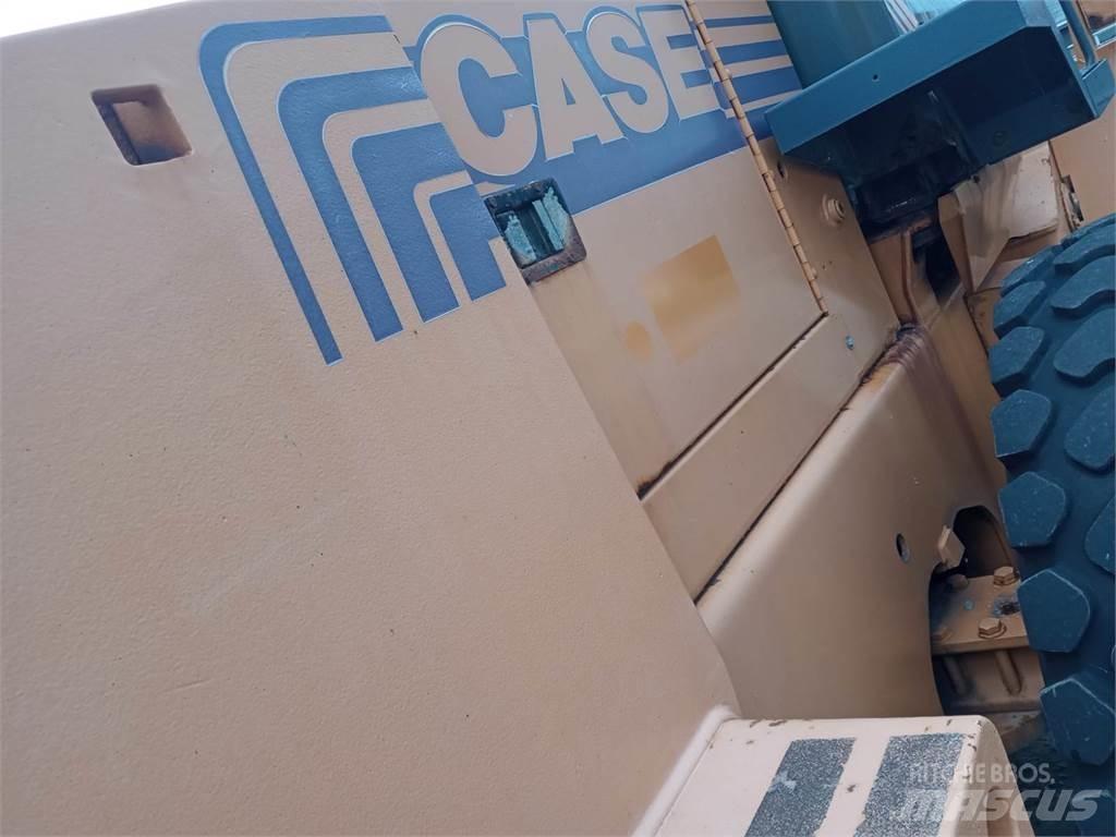CASE 721C Фронтальные погрузчики