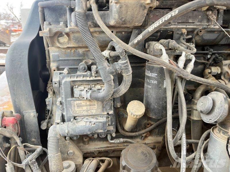 CASE 721D Фронтальные погрузчики