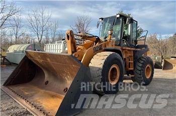 CASE 921E Фронтальные погрузчики