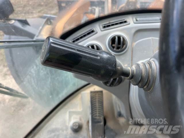 CASE 921G Фронтальные погрузчики