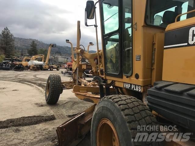 CAT 143H Грейдеры