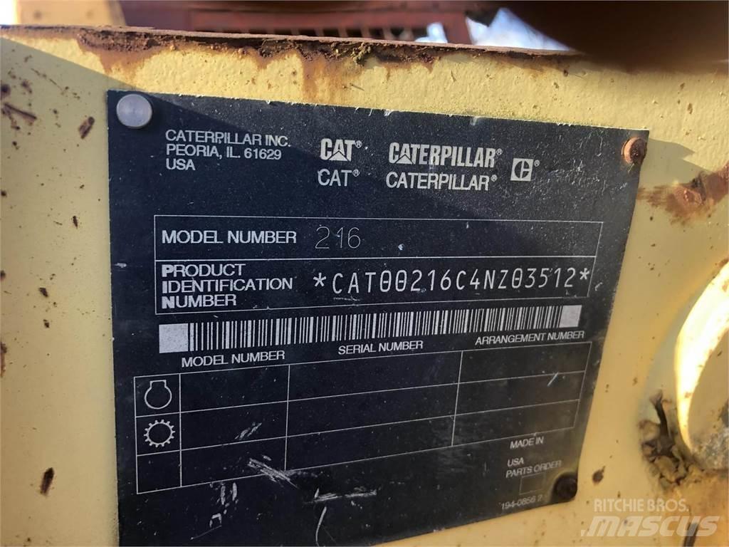 CAT 216B Мини-погрузчики