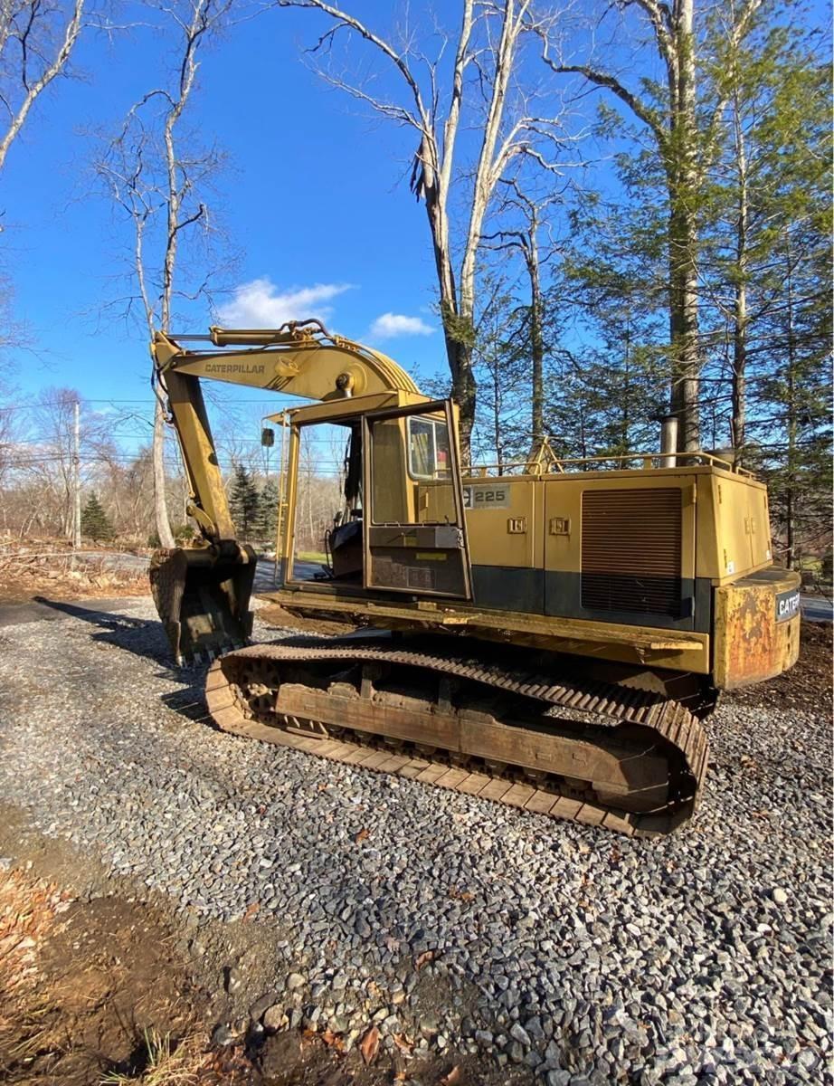 CAT 225 Гусеничные экскаваторы