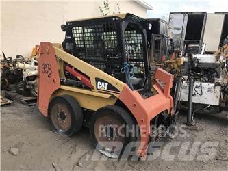 CAT 226B Мини-погрузчики