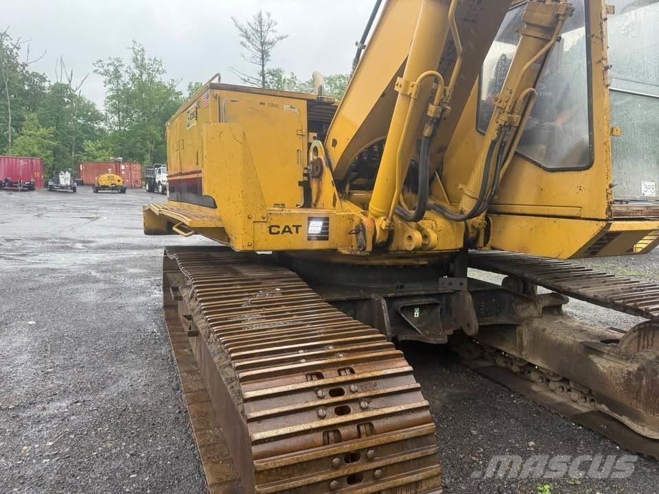 CAT 235B Гусеничные экскаваторы