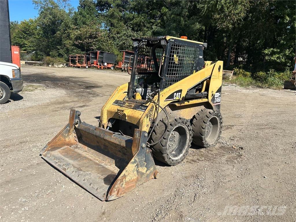 CAT 246B Мини-погрузчики