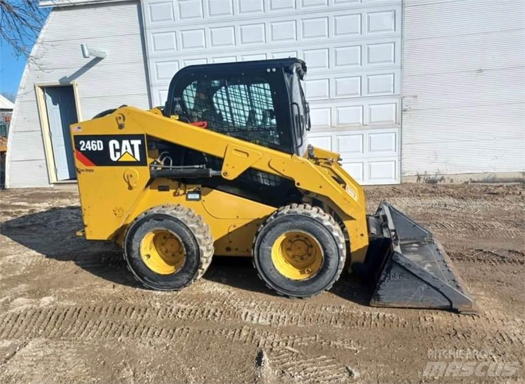 CAT 246D Мини-погрузчики