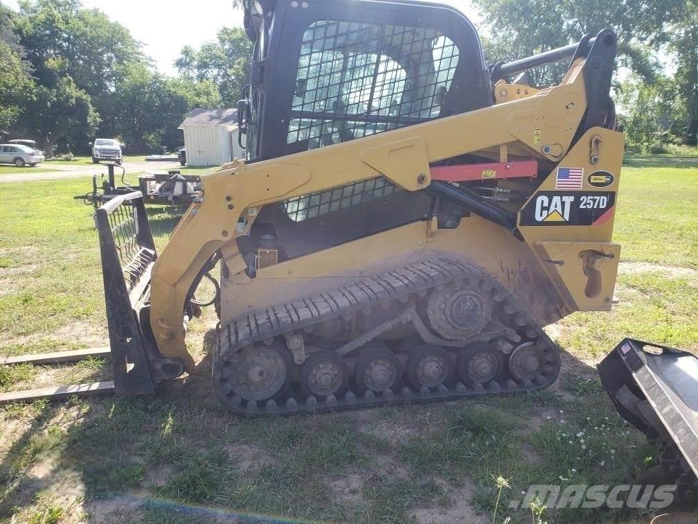CAT 257D Мини-погрузчики