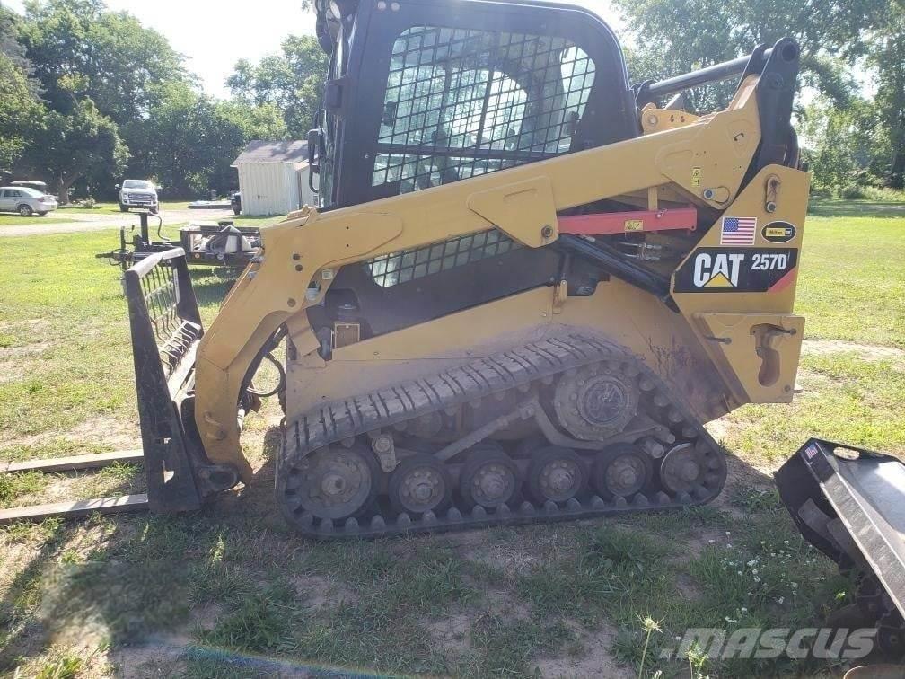 CAT 257D Мини-погрузчики