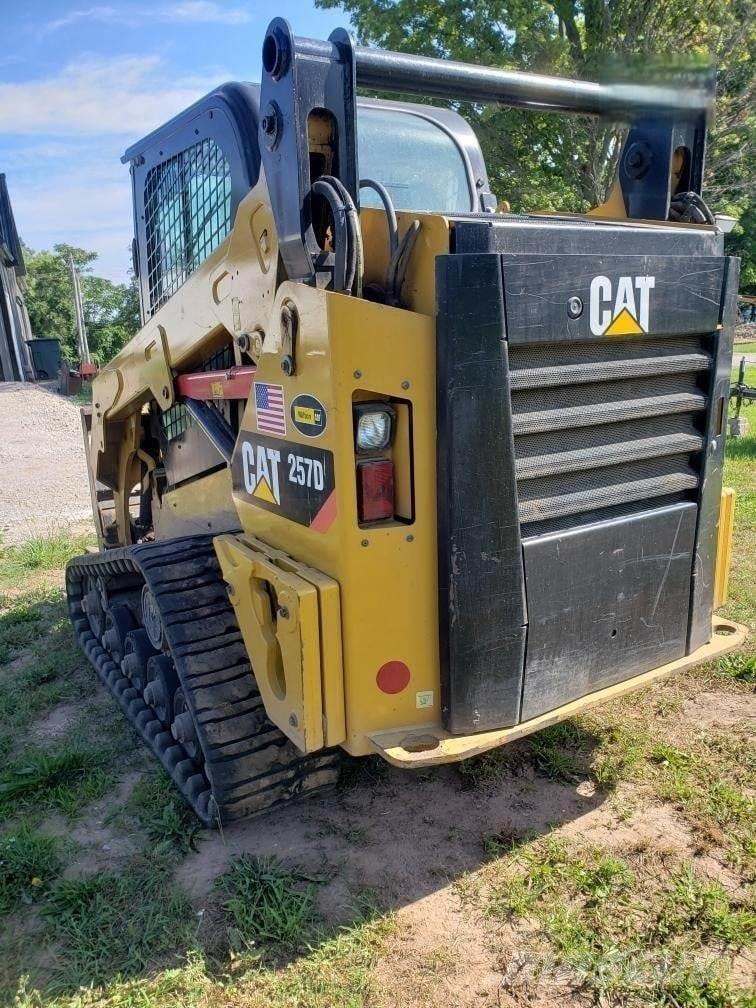 CAT 257D Мини-погрузчики