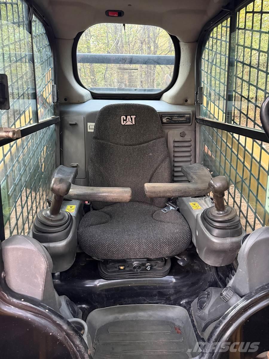 CAT 259D Мини-погрузчики