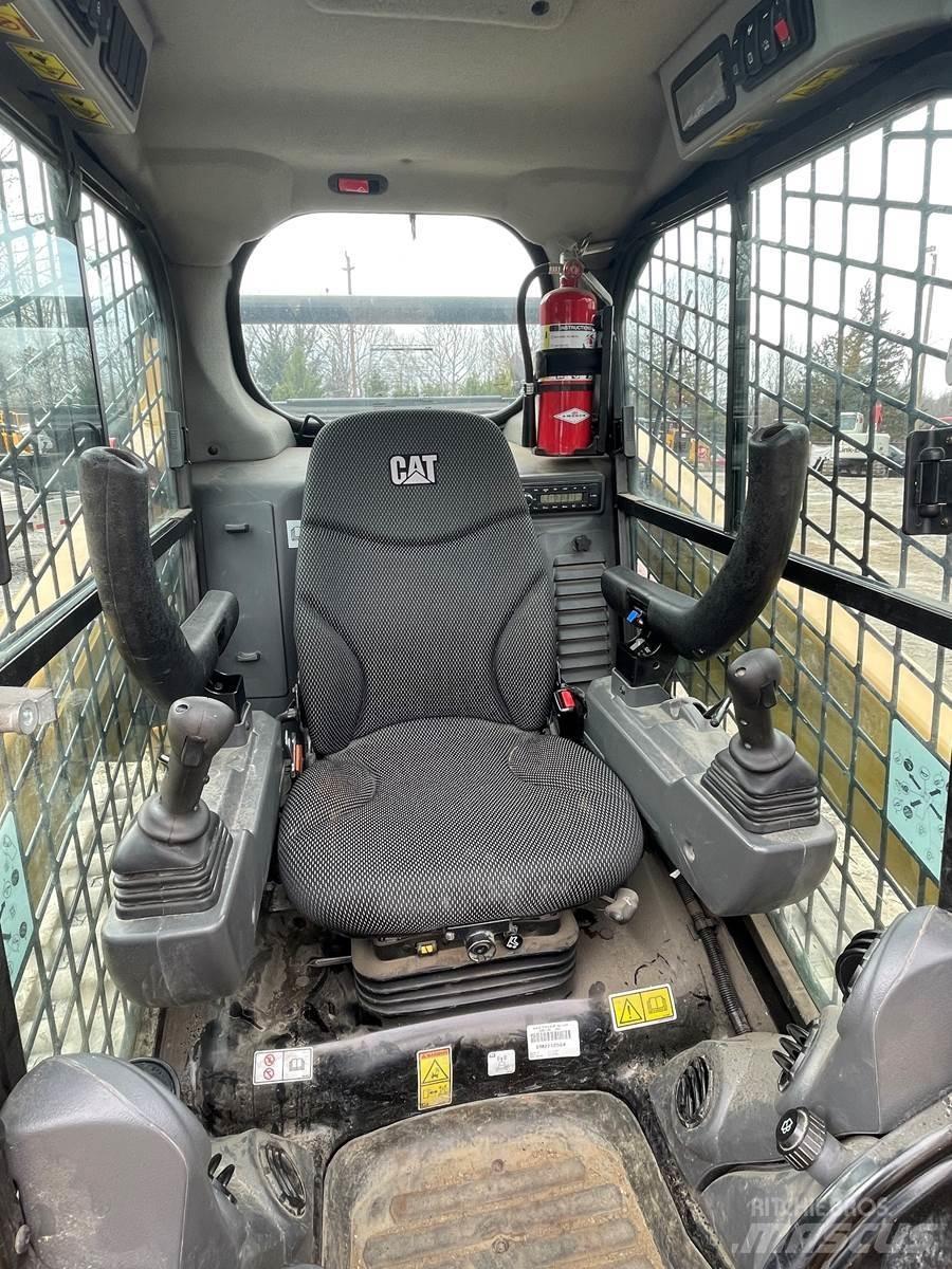 CAT 259D3 Мини-погрузчики