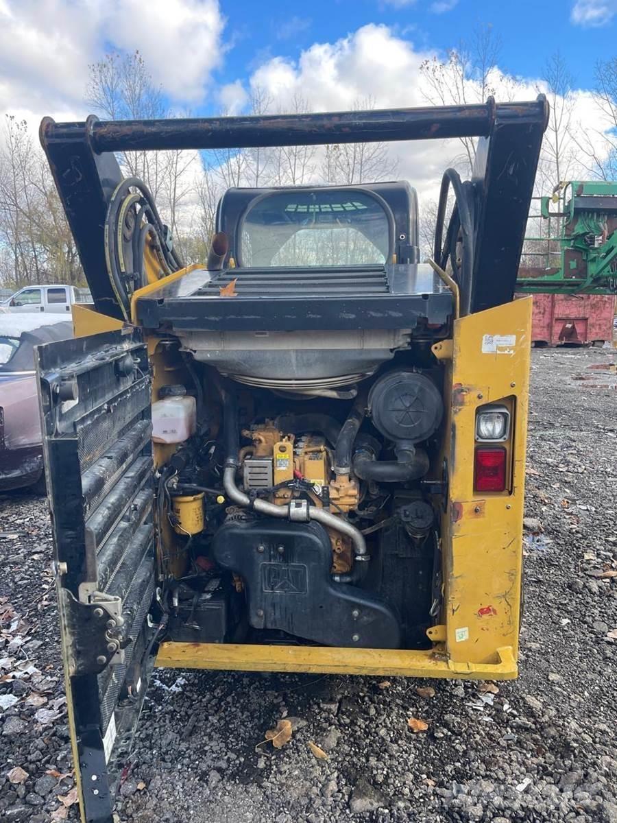 CAT 262D Мини-погрузчики