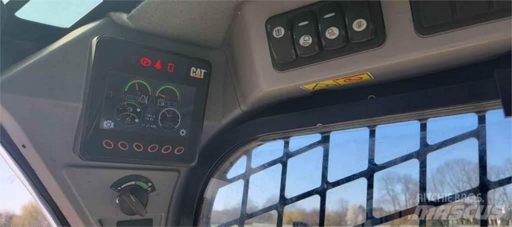 CAT 299D2 Мини-погрузчики