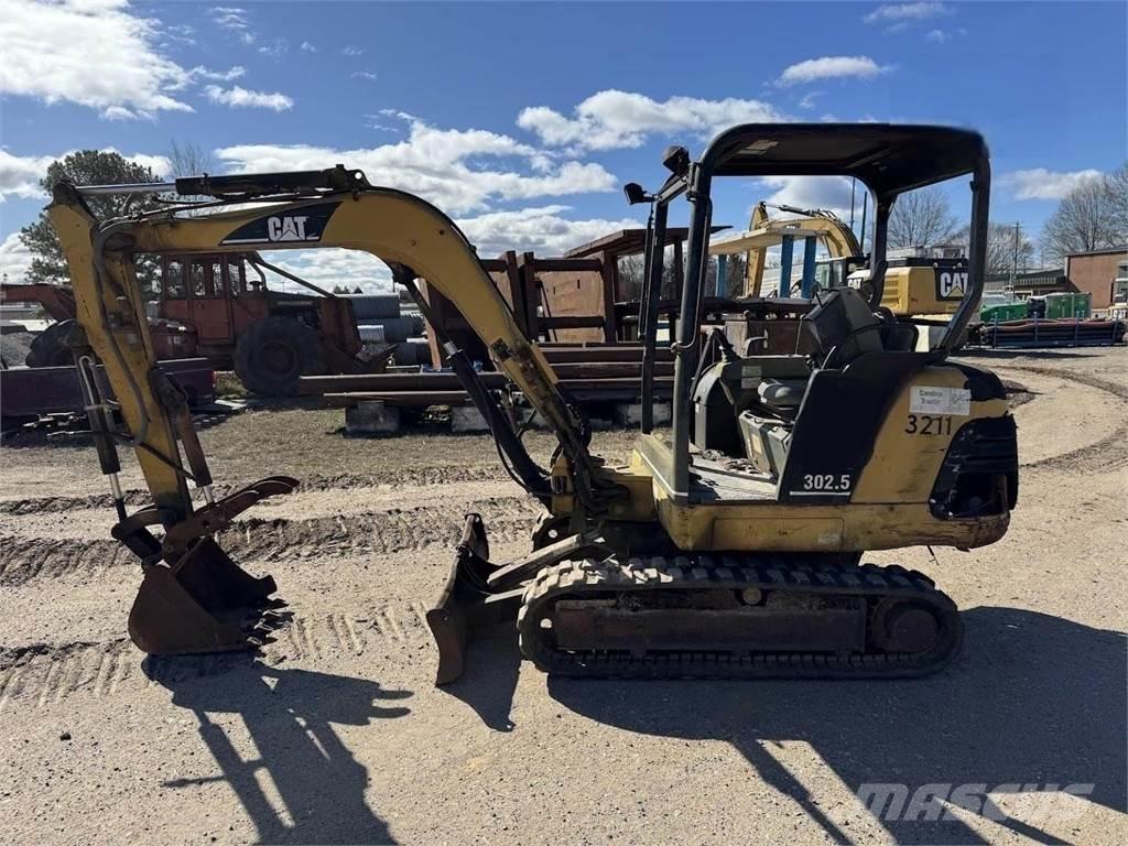 CAT 302.5 Мини-экскаваторы