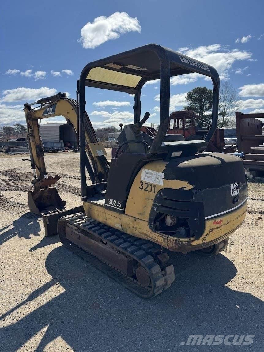 CAT 302.5 Мини-экскаваторы