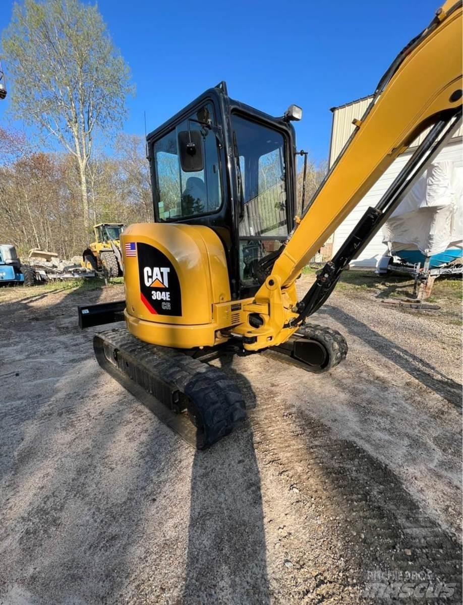 CAT 304E Мини-экскаваторы