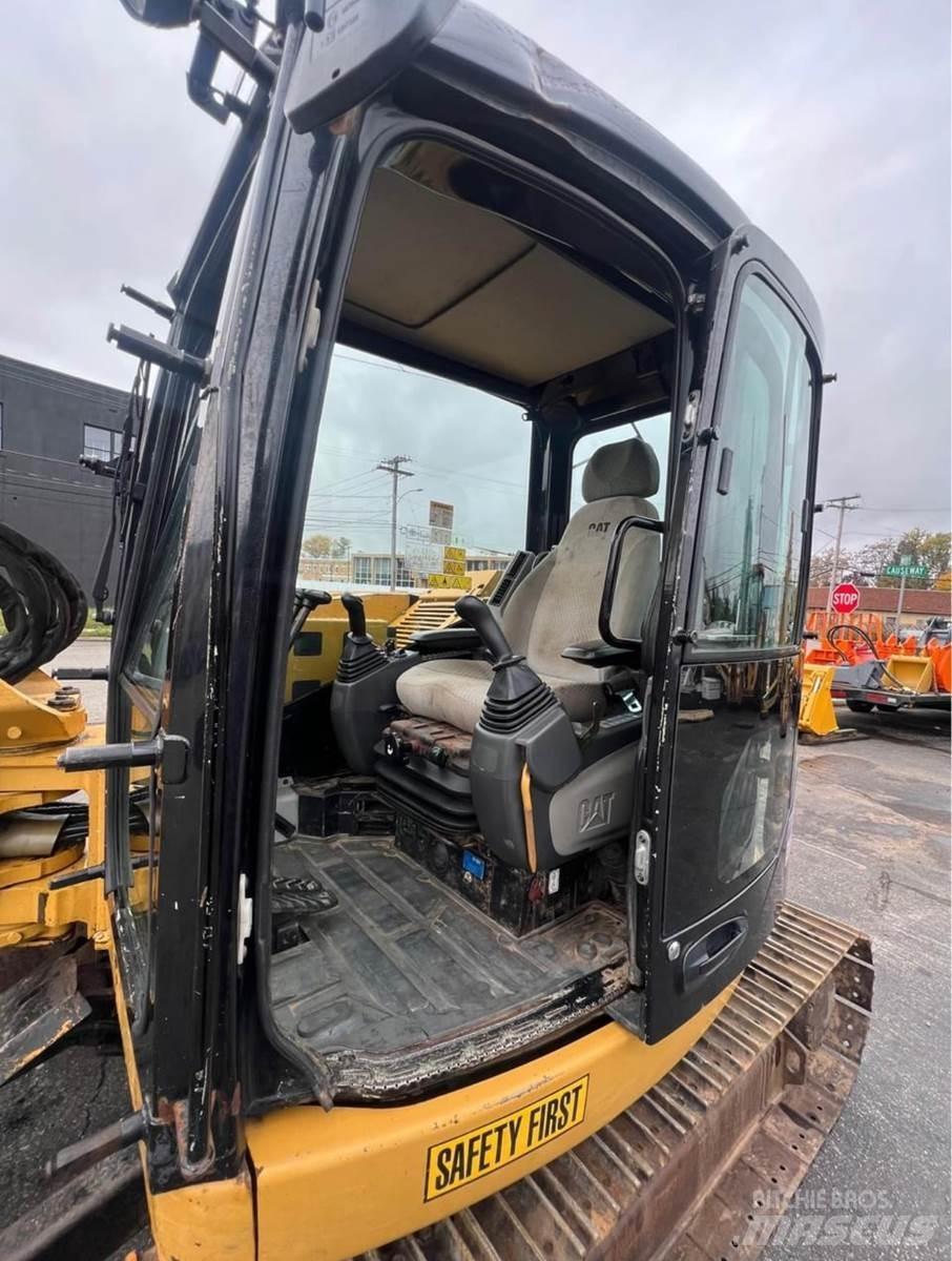 CAT 308D Гусеничные экскаваторы