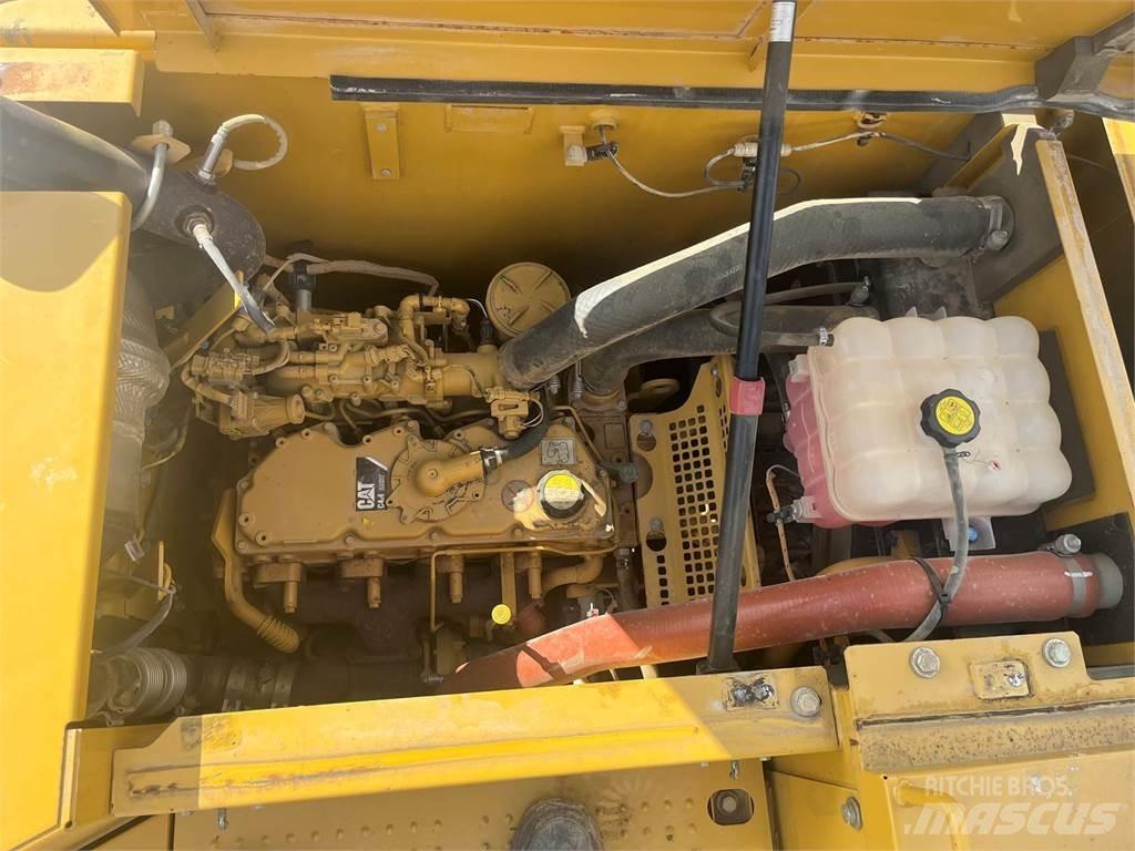 CAT 313FL Гусеничные экскаваторы