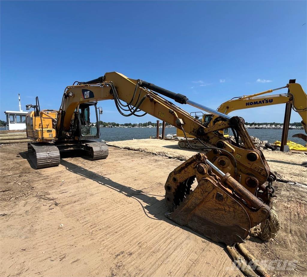 CAT 313FL Гусеничные экскаваторы