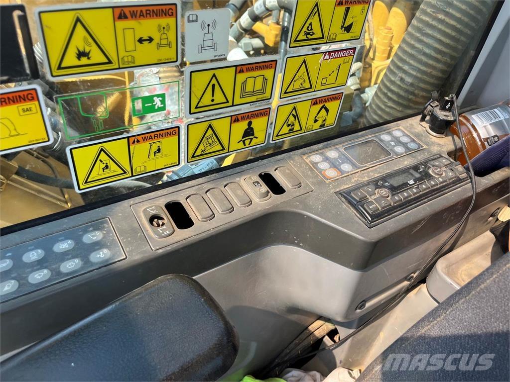 CAT 313FL Гусеничные экскаваторы