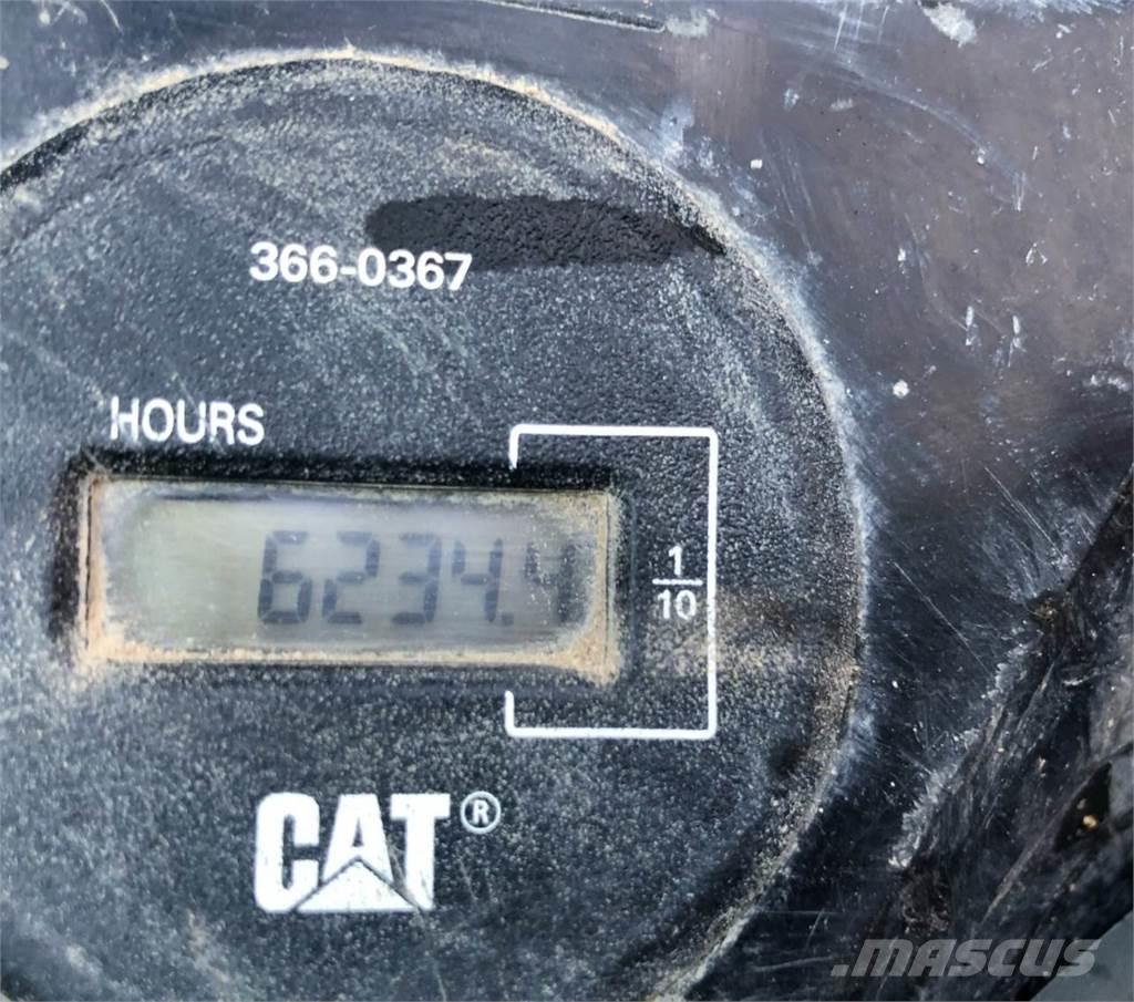 CAT 315FL Гусеничные экскаваторы