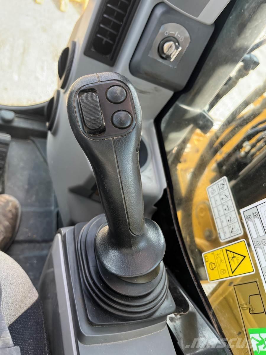 CAT 315FL Гусеничные экскаваторы