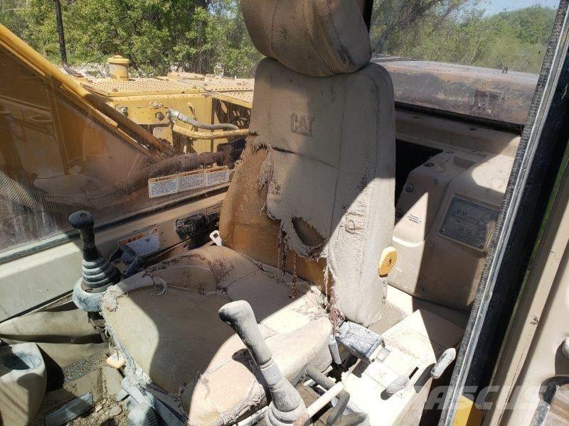 CAT 320L Гусеничные экскаваторы