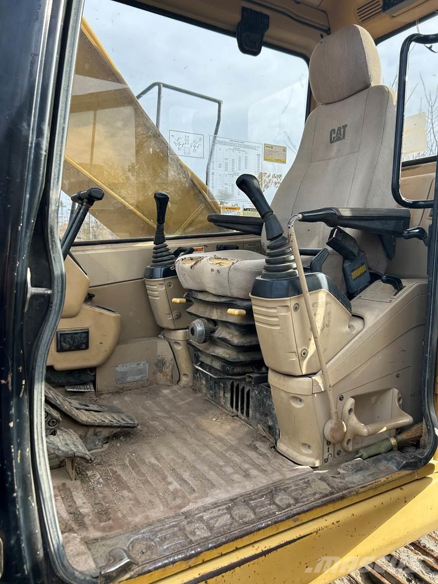 CAT 320L Гусеничные экскаваторы