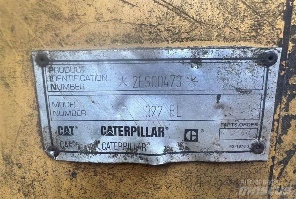 CAT 322BL Гусеничные экскаваторы