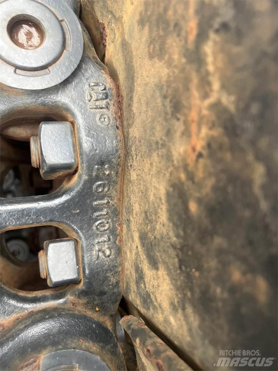 CAT 325 Гусеницы и цепи