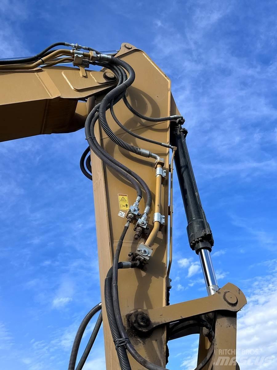 CAT 326 Гусеничные экскаваторы
