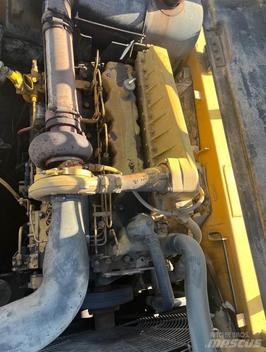 CAT 330BL Гусеничные экскаваторы