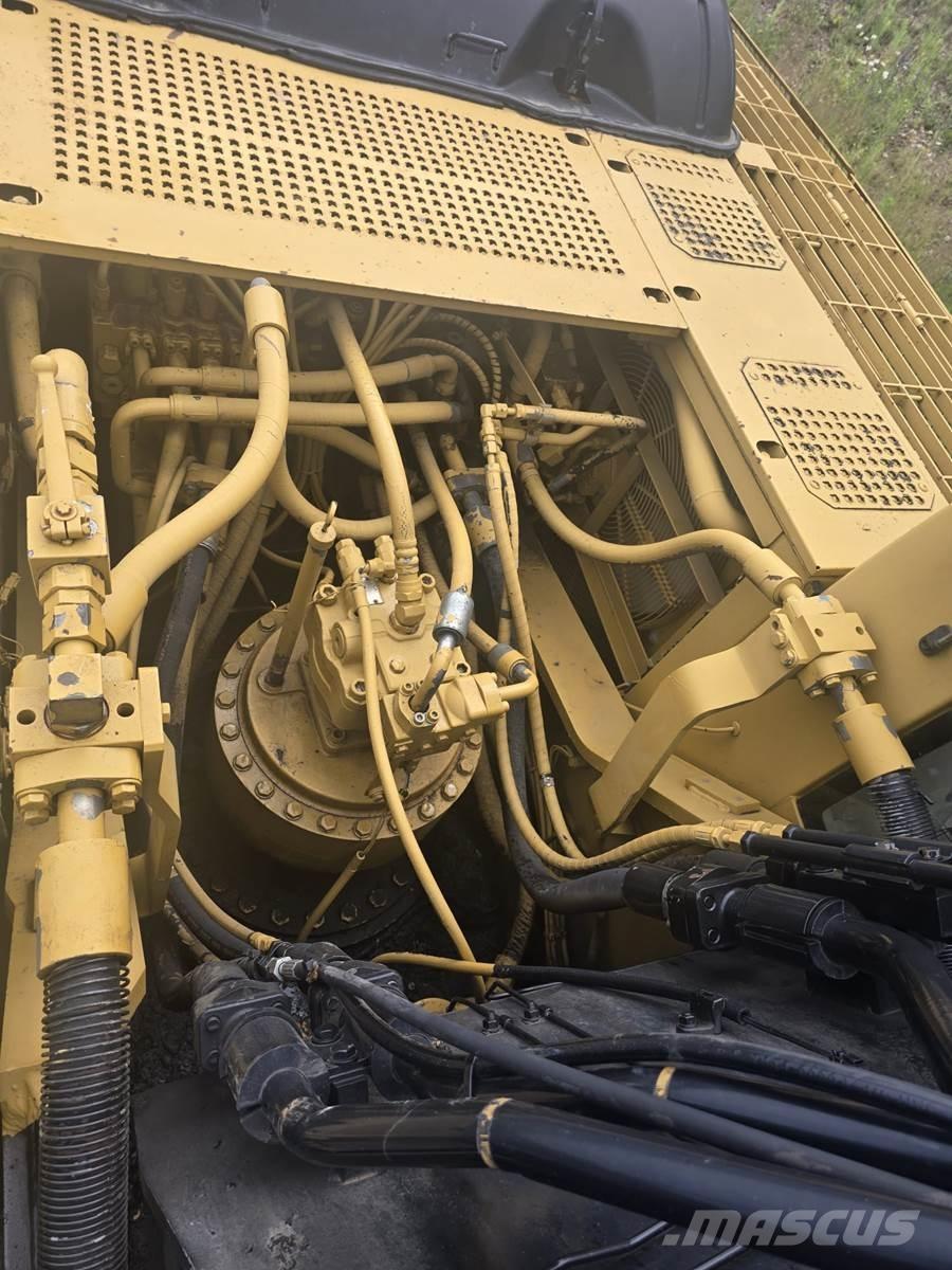 CAT 330CL Гусеничные экскаваторы