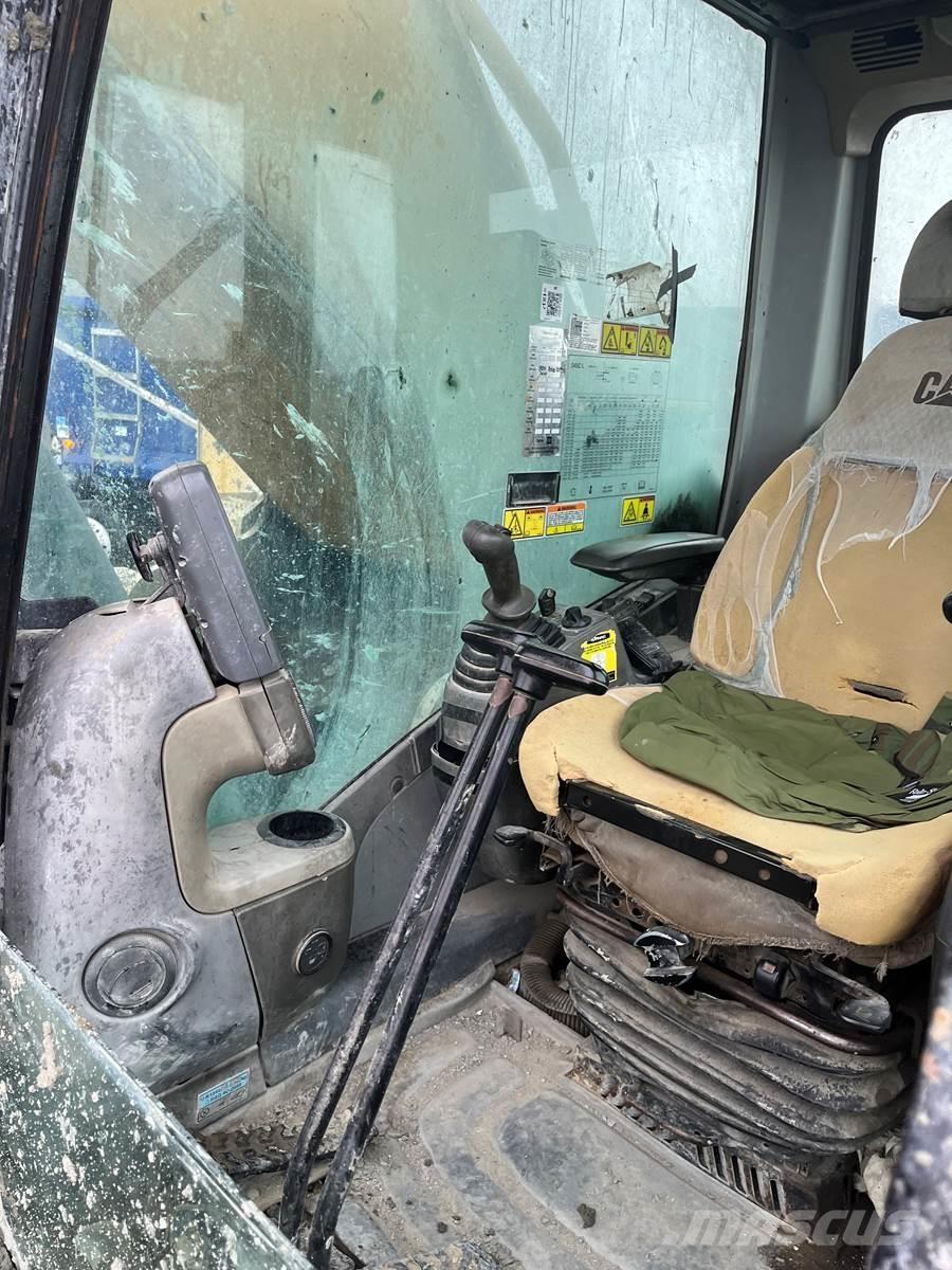 CAT 345CL Гусеничные экскаваторы