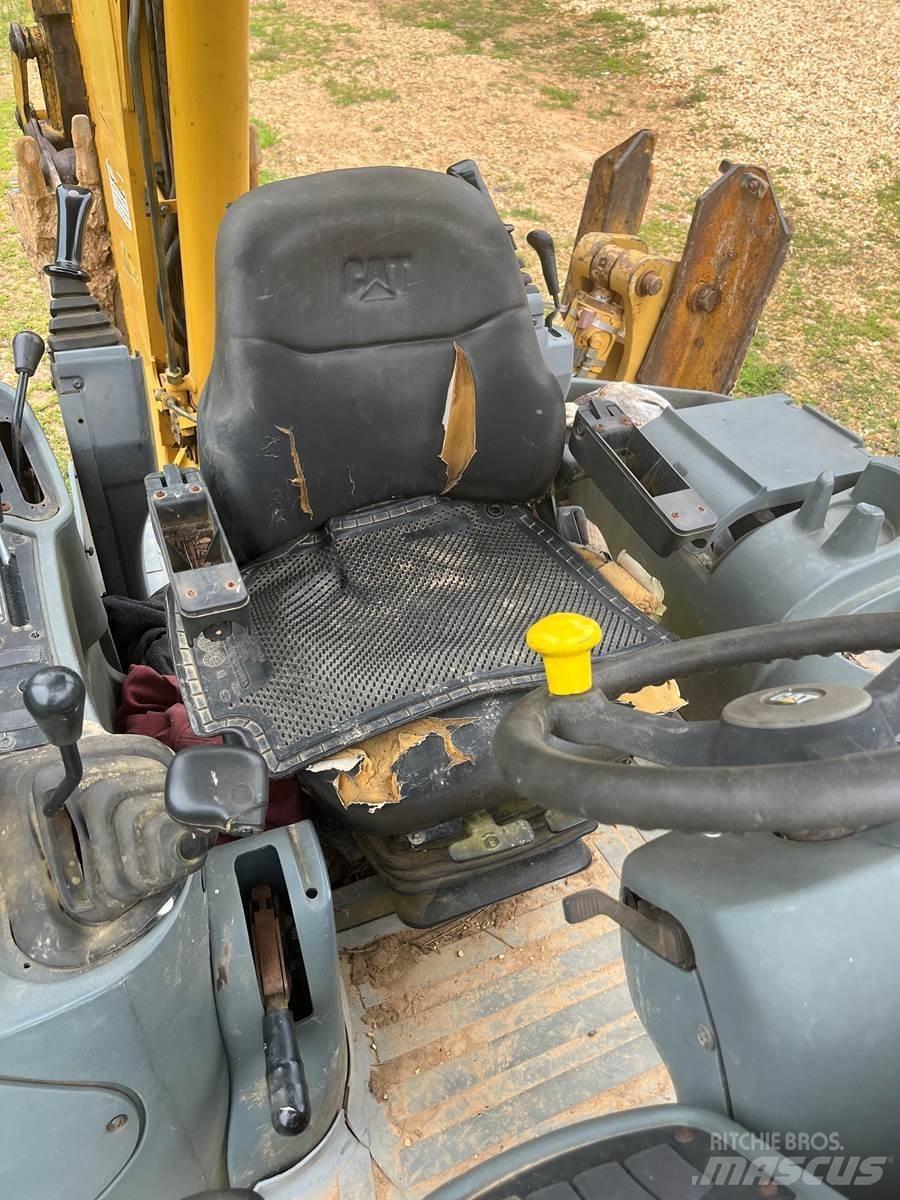 CAT 420D Экскаваторы-погрузчики