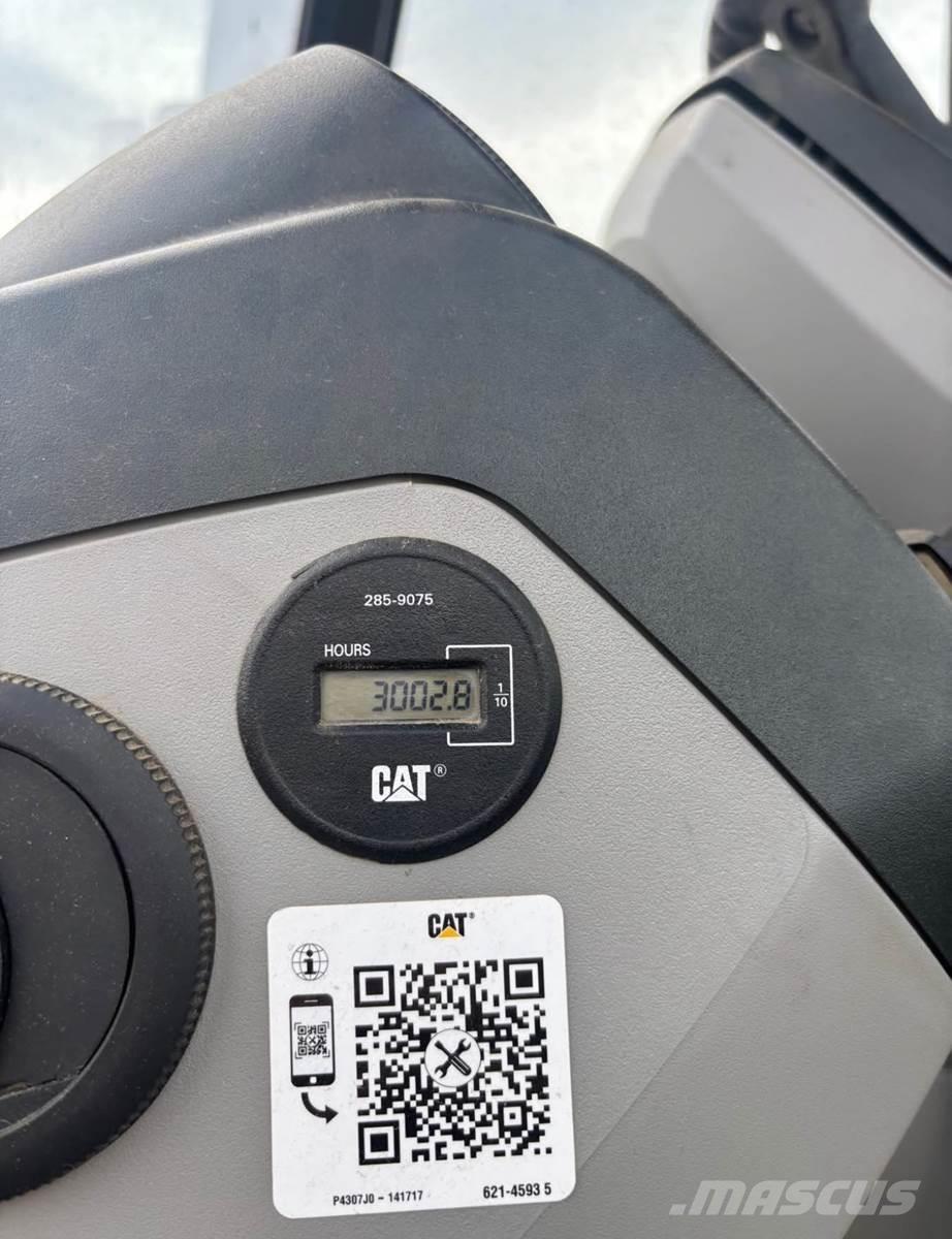 CAT 420E Экскаваторы-погрузчики