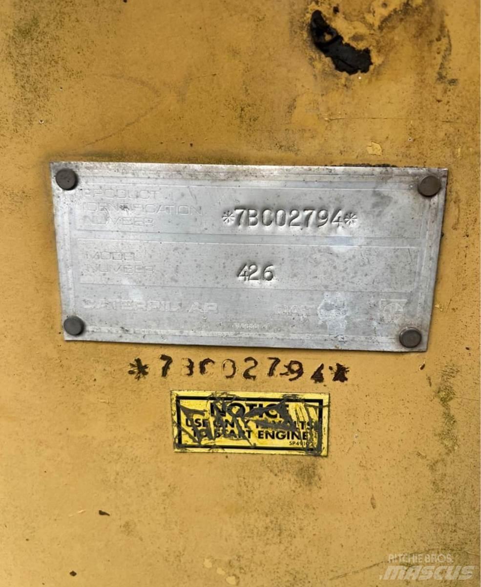 CAT 426 Экскаваторы-погрузчики