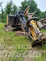 CAT 521 Валочно-пакетирующие машины