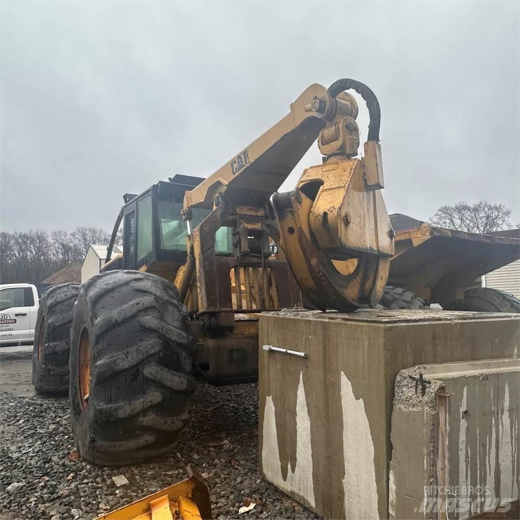 CAT 545 Трелевочные трактора