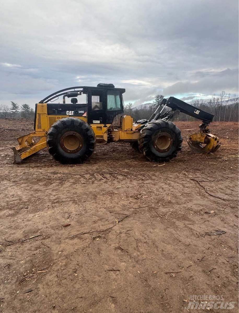 CAT 545C Фронтальные погрузчики