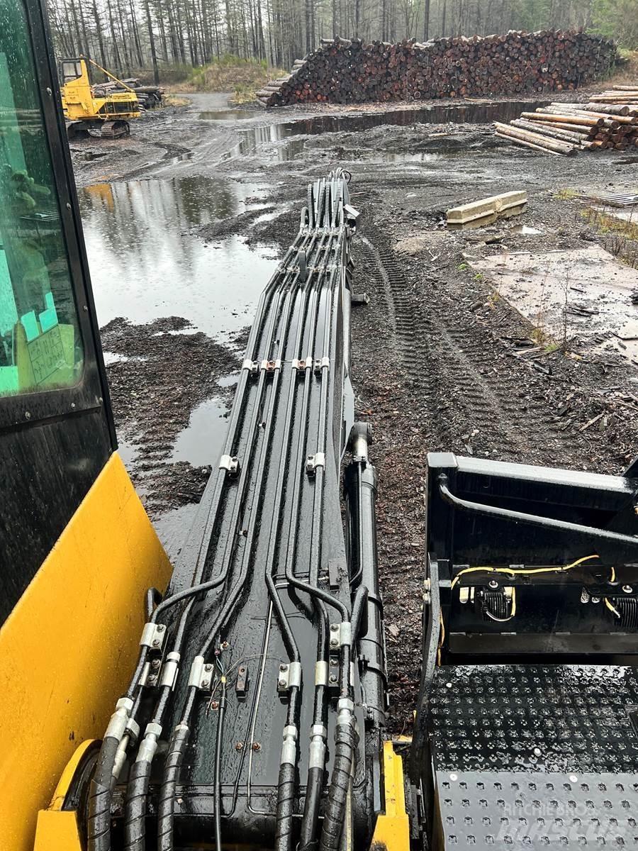 CAT 558LL Лесопогрузчик