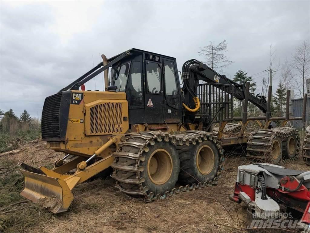 CAT 574 Форвардеры