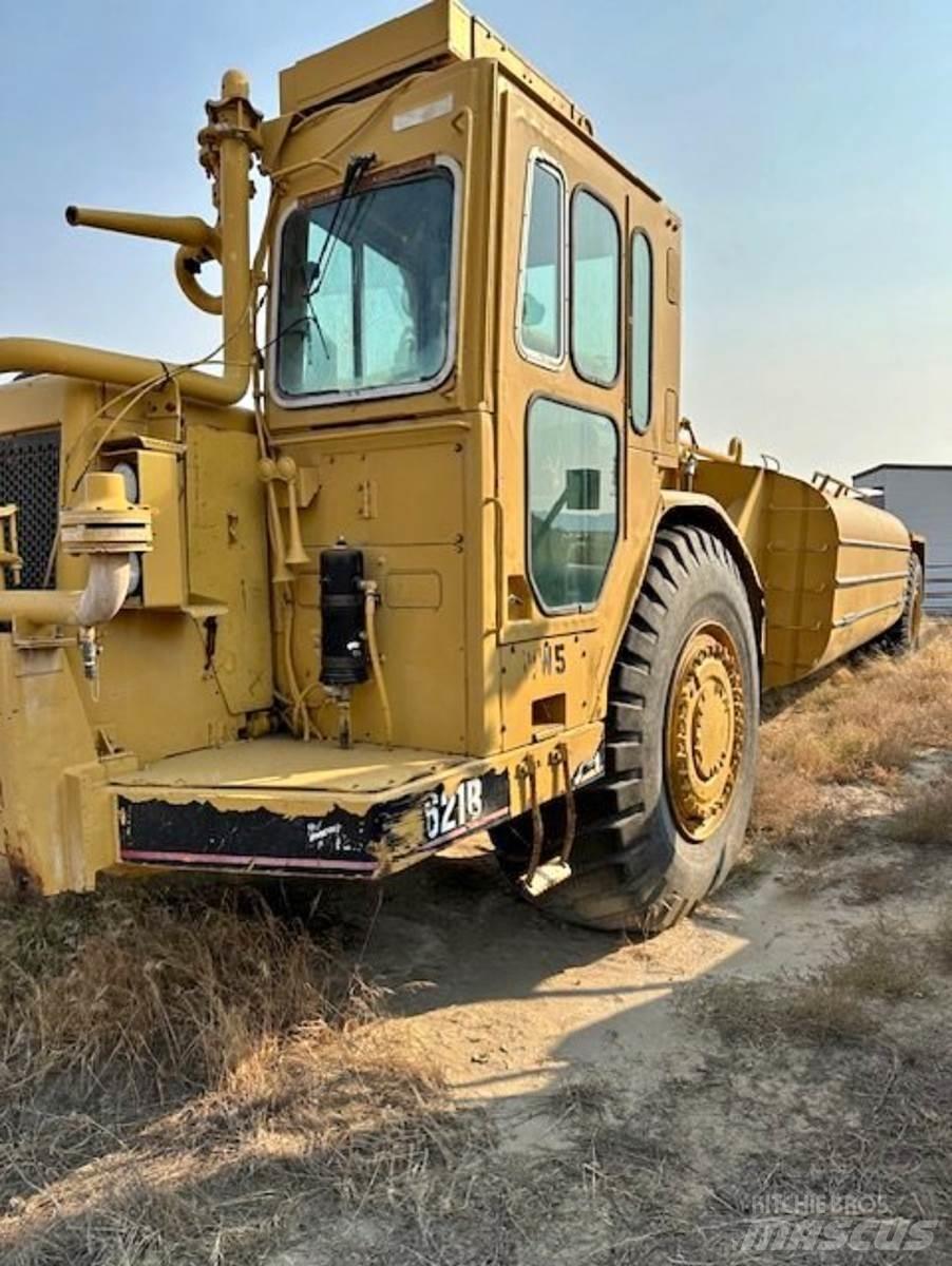 CAT 621B Поливочные машины