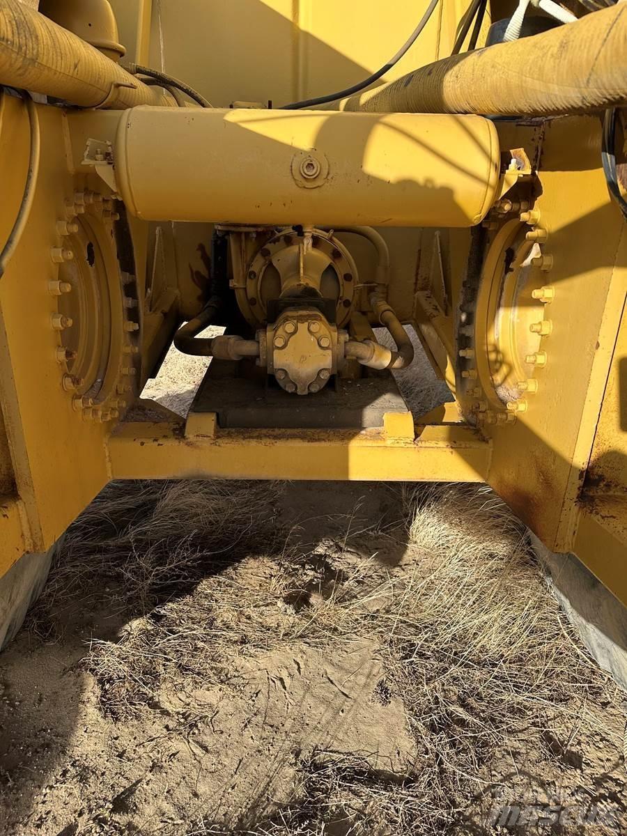 CAT 621B Поливочные машины