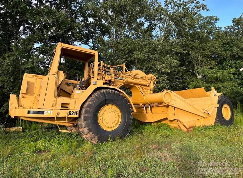 CAT 621E Скреперы