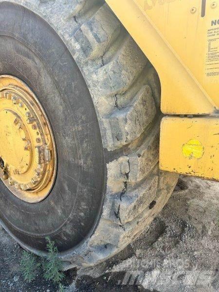 CAT 621G Скреперы