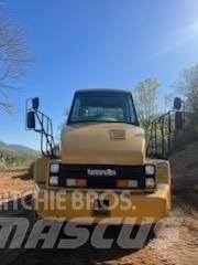 CAT 735 Изотермический фургон