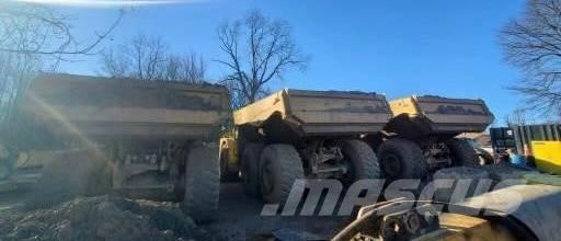 CAT 740GC Шарнирно-сочленённые самосвалы