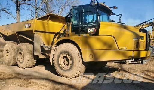 CAT 740GC Шарнирно-сочленённые самосвалы
